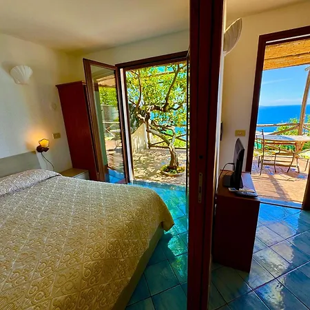 Apartment Emotion Praiano